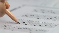  قطع برق یکی از حوزه‌های امتحانی کنکور/ رئیس سازمان سنجش واکنش نشان داد 