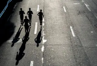واکنش تند مسئول برگزاری به غیرقانونی بودن ماراتن کیش