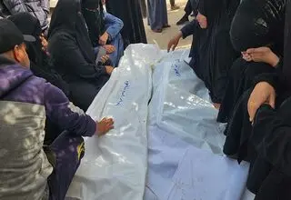 حمله هوایی به مقر آنروا در غزه