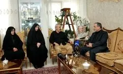 عراقچی با دختران شهید باقری دیدار کرد