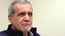 مسعود پزشکیان پشت فرمان تاکسی برقی نشست