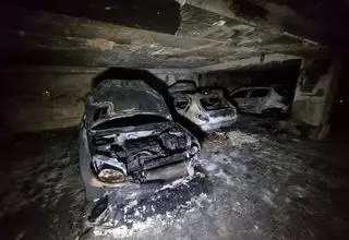 آتش‌سوزی گسترده در پارکینگ یک ساختمان مسکونی در بزرگراه خرازی