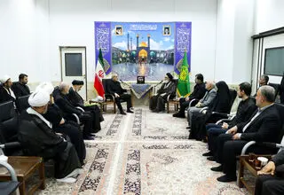 دیدار رئیس‌جمهور با تولیت آستان حرم حضرت معصومه(س)