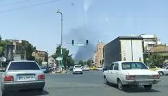دیده شدن دود شدید در آسمان قم+ عکس