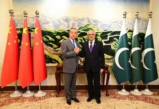 موضع‌گیری جدید چین: روابط آهنین با پاکستان داریم