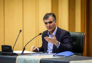 اضافه‌بار نظام بانکی 