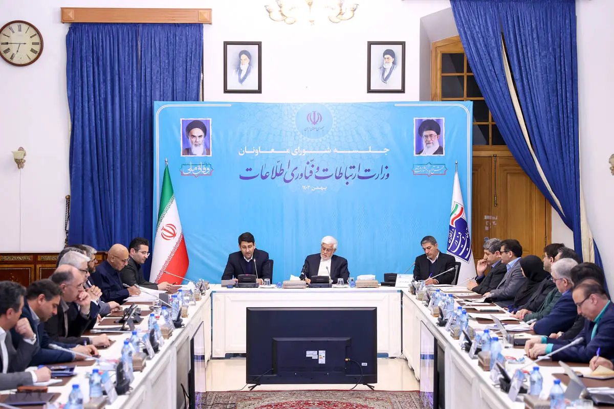 عارف: در برخی شاخص‌ها عقب هستیم اما بنیه علمی بسیار بالایی داریم