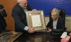 تقدیر از دکتر ممتاز به عنوان چهره برجسته حقوق بین‌الملل در ایران و جهان
