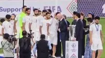 صحبت‌‎های درگوشی کنعانی‌زادگان با رییس فیفا!