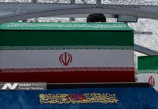 پیشنهاد آیت الله سید مجتبی خامنه ای برای محل دفن رهبر شهید چه بود؟