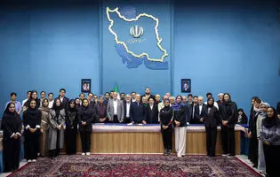 اگر خودمان خود را تحریم نکنیم، دشمن نمی‌تواند ما را حذف کند
