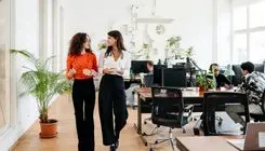 4 نکته برای انتخاب هوش مصنوعی؛ چرا وکلا و حسابداران به GenAI نیاز دارند؟