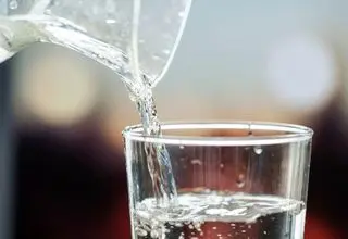 نحوه پیشگیری از بیماری‌های منتقله از آب در شرایط بحران 