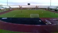 نور ورزشگاه انقلاب کرج همچنان مشکل دارد