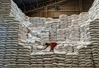 کشف ۱۳۰۰ تن برنج قاچاق و احتکاری در جنوب تهران