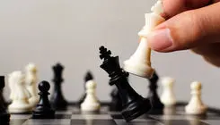 مرز باریک عدم شایسته سالاری و ظلم سیاسی