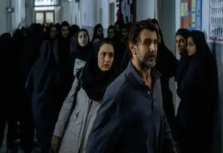 امین حیایی با «زیبا صدایم کن» برگزیده کشمیری‌ها