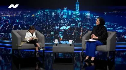 دختر 4 ساله‌ای که هم‌بازی حیوانات است