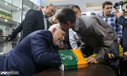 حضور محمد جواد ظریف در نمایشگاه بین المللی کتاب تهران
