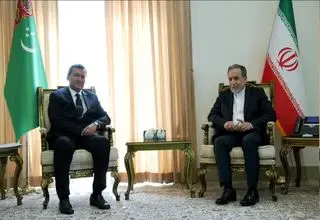 دیدار وزرای خارجه ایران و ترکمنستان در حاشیه مجمع گفت‌وگوی تهران

