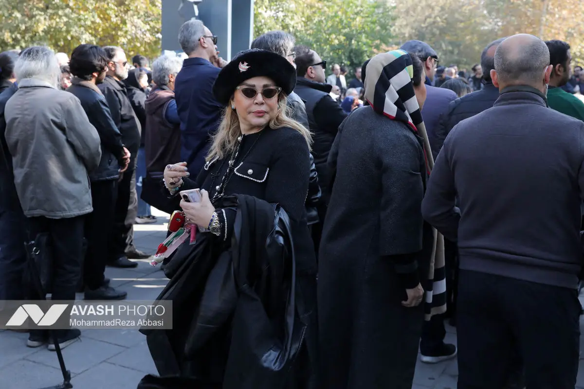 مراسم تشییع پیکر هادی مرزبان