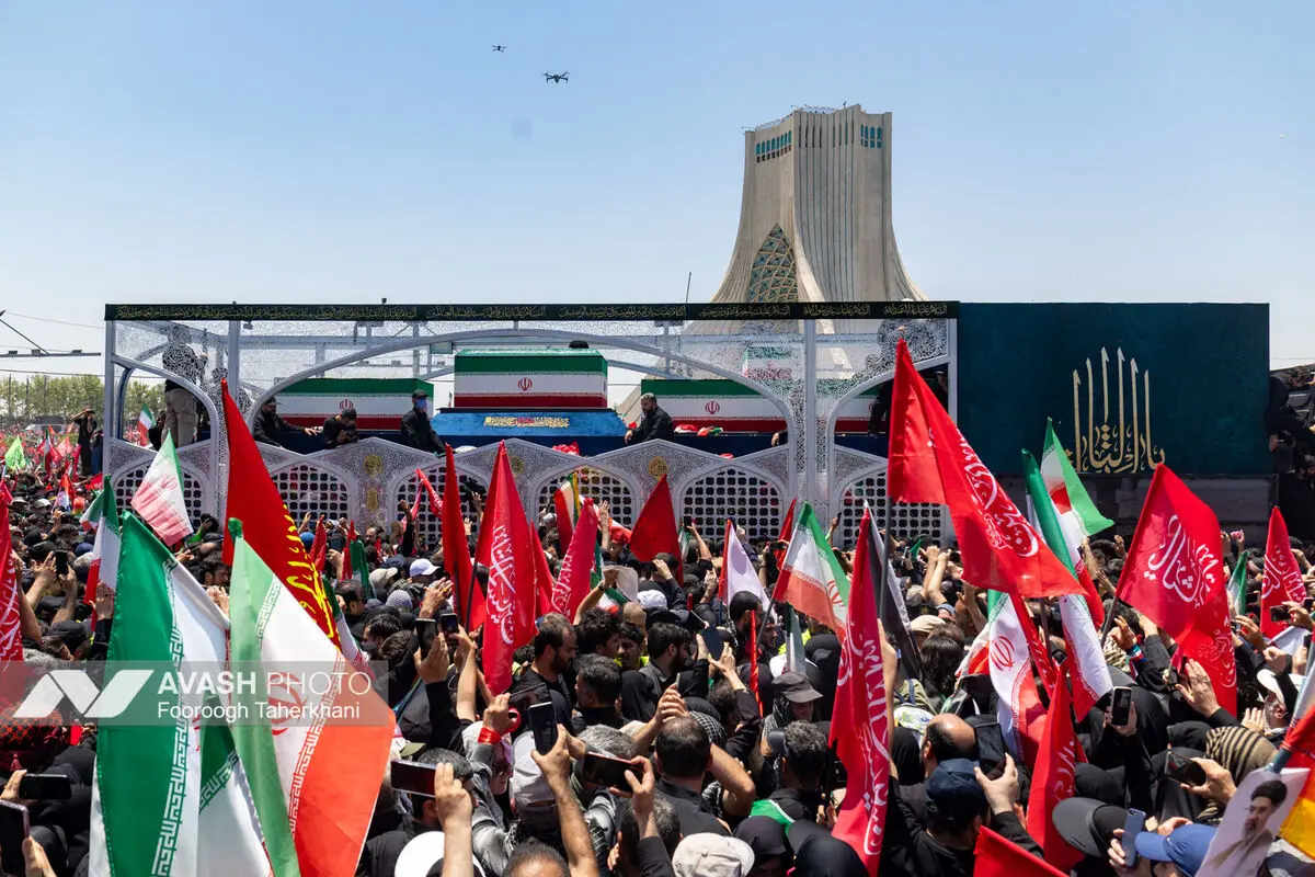 مراسم تشییع پیکر مطهر رهبر شهید انقلاب در تهران - ۴