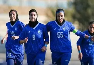 زنان آبی؛ یک قدم تا لیگ برتر
