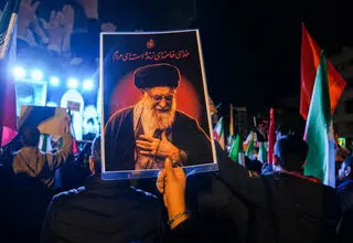 فرمانده سپاه تهران: امکان ورود کوله پشتی، ساک و اجسام حجیم در مصلی وجود ندارد 
