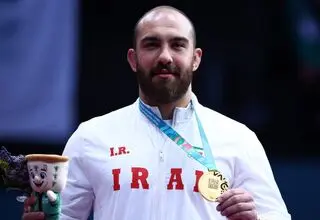 امیرحسین زارع: زنده‌باد ایران!