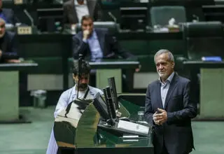 پزشکیان: مهر ماه آب نداشتیم/یک جا را درست می کنیم 10 جای دیگر صدمه می‌بیند