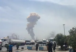 زخمی شدن مردم در محل حادثه انفجار بندر شهیدرجایی