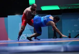 ​زارع با برد شروع کرد
