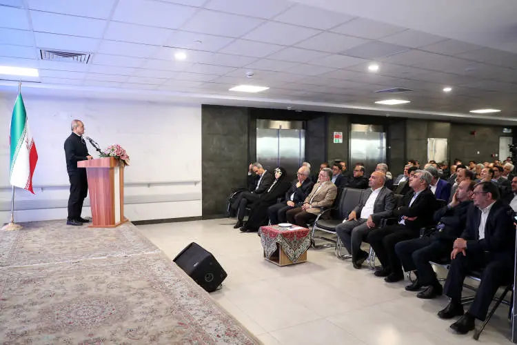 رئیس‌جمهور: ترافیک در معابر پیرامونی بیمارستان‌ها مدیریت شود