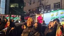حضور ابراهیم حاتمی‌کیا در راهپیمایی علیه متجاوزان به ایران +عکس