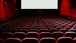 افت ۱.۴ میلیونی تماشاگران سینما در دو ماه اول سال
