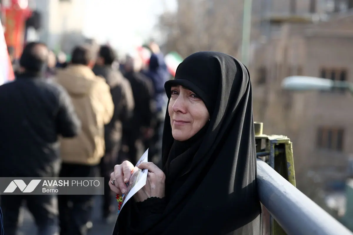 تشییع پیکر ۳۵ شهید جنگ رمضان در تهران