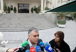 ​پاک‌نژاد: ادعای فروش نفت ایران با «تخفیف نجومی» واقعیت ندارد/ صادرات نفت ایران پس از اسنپ‌بک رکورد زد 