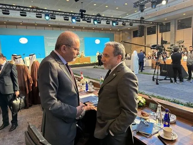 عراقچی با وزیر امور خارجه اردن گفتگو کرد