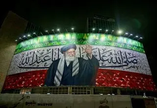رونمایی از دیوارنگاره میدان ولیعصر