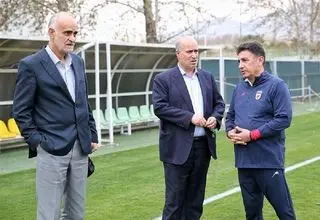 آبروی فوتبال ایران را برده‌اند؛ قلعه نویی دیگر اقتدار ندارد! 