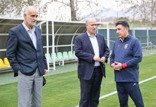 آبروی فوتبال ایران را برده‌اند؛ قلعه نویی دیگر اقتدار ندارد! 