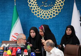 چین و روسیه در مراسم تشییع پیکر رهبری شهید در تهران شرکت می‌کنند