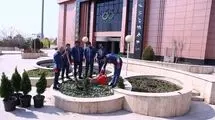 درختکاری جامعه ورزش در کمیته ملی المپیک به یاد رهبر انقلاب و شهدا