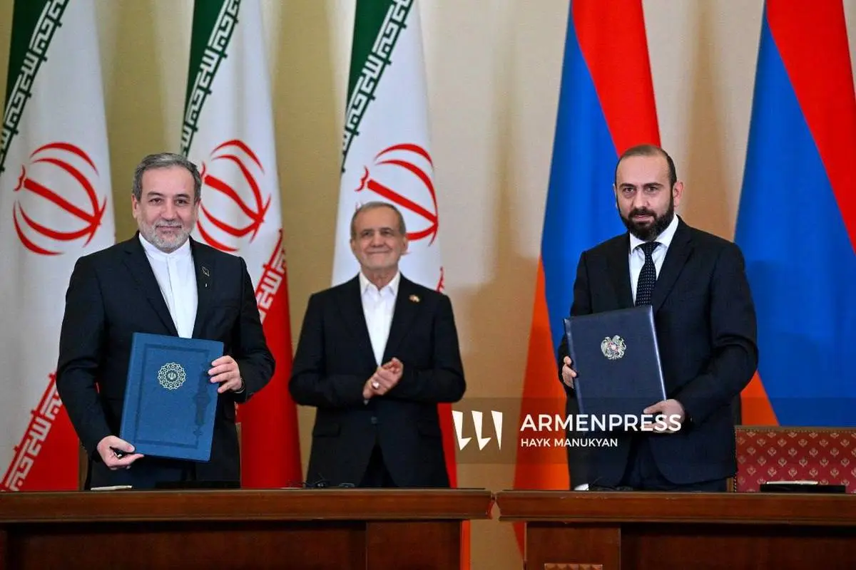 خبر جدید عراقچی از سند همکاری ایران و ارمنستان