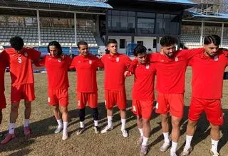 کیفیت نامناسب زمین چمن تمرین تیم فوتبال امید ایران