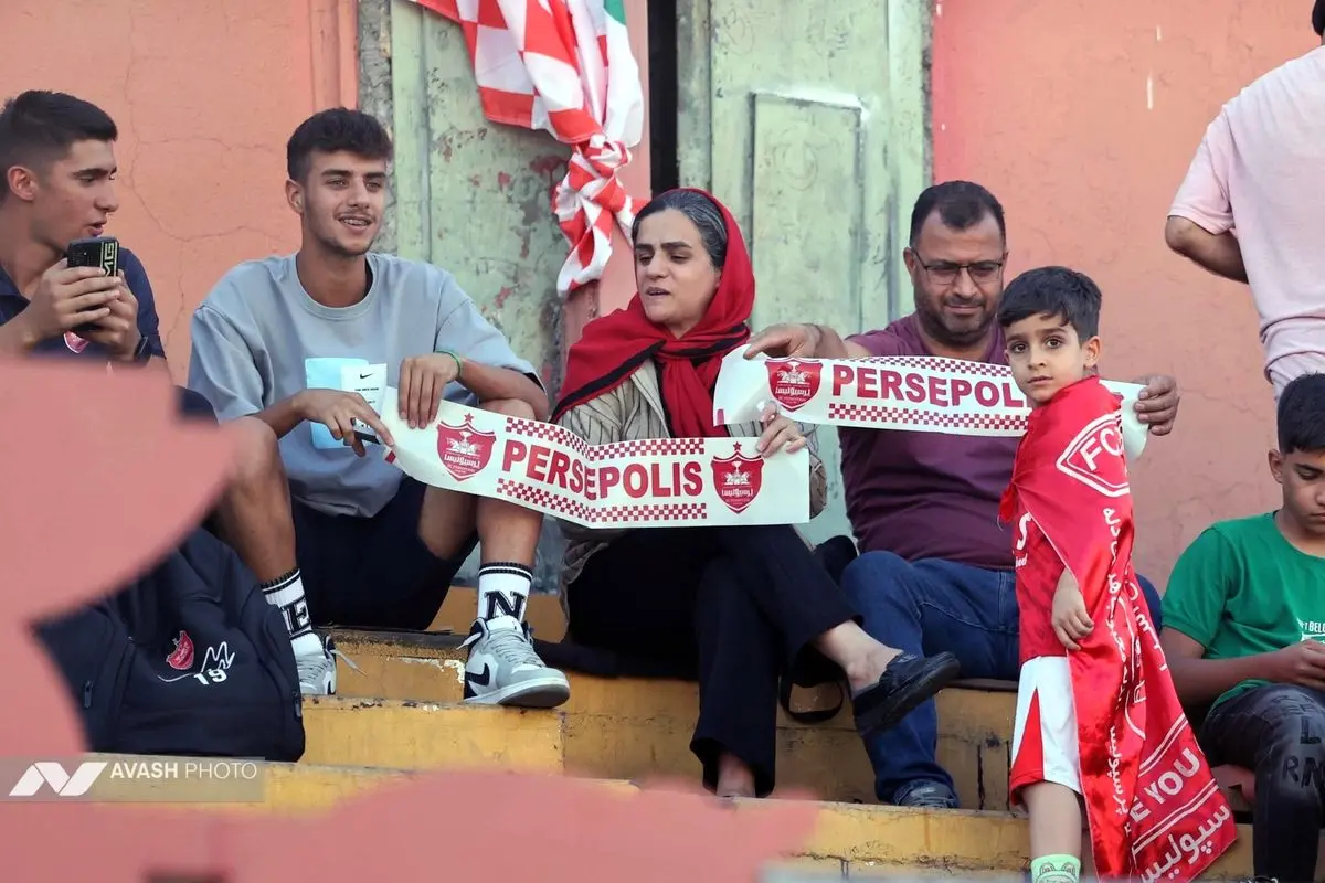 نونهالان استقلال و پرسپولیس