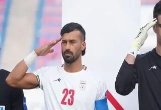 امتناع طارمی از بستن بازوبند