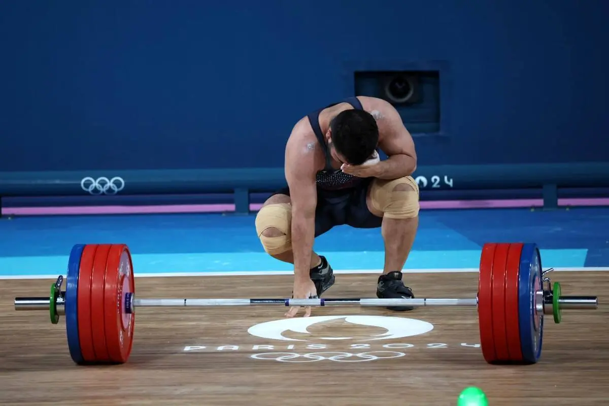 محمدپور: وزنه‌برداری در مسیر اشتباه است