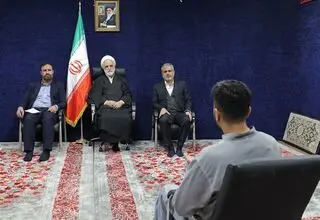 محسنی اژه‌ای در دیدار ۵ ساعته با افراد دستگیر شده در ناآرامی‌ها:  در محاکمه تروریست‌ها تأخیر نکنید