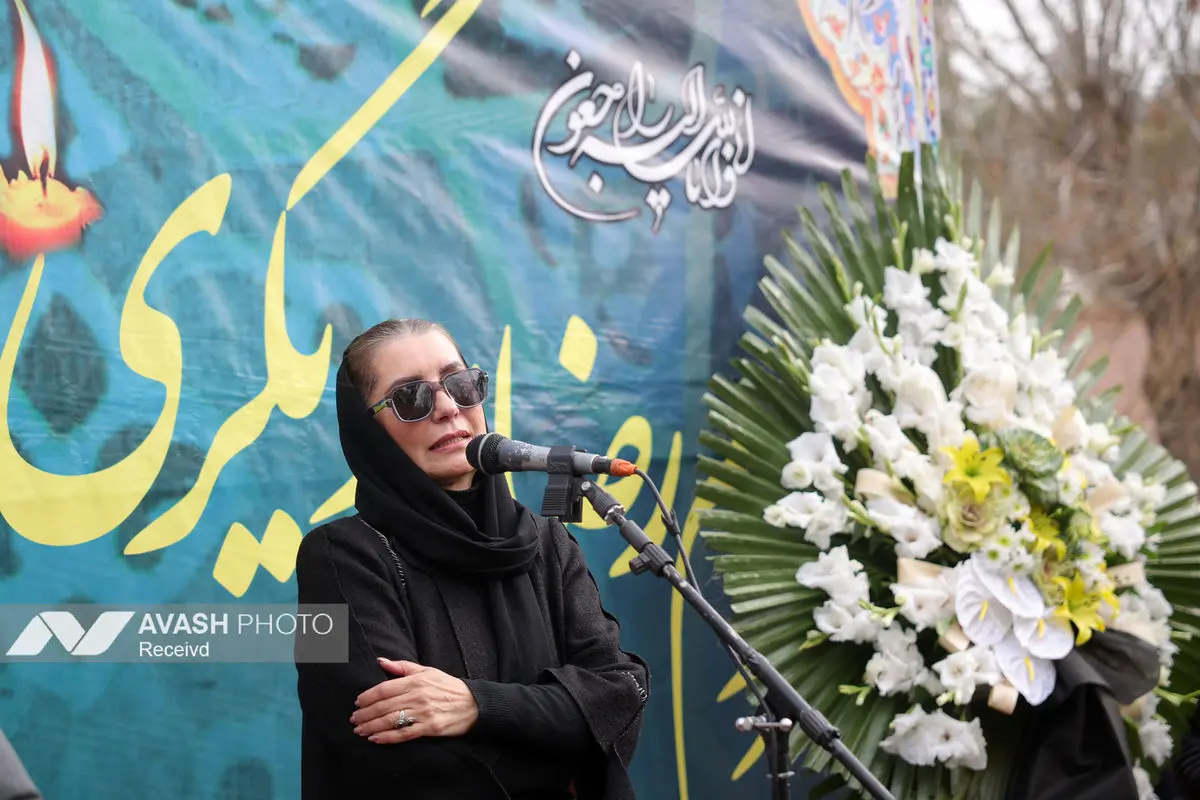 مراسم تشییع پیکر «رضا رویگری»